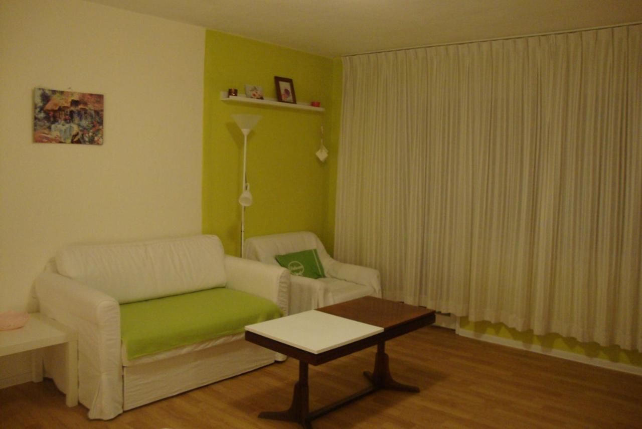 Хостелы Guest Rooms Colours Казанлык-17