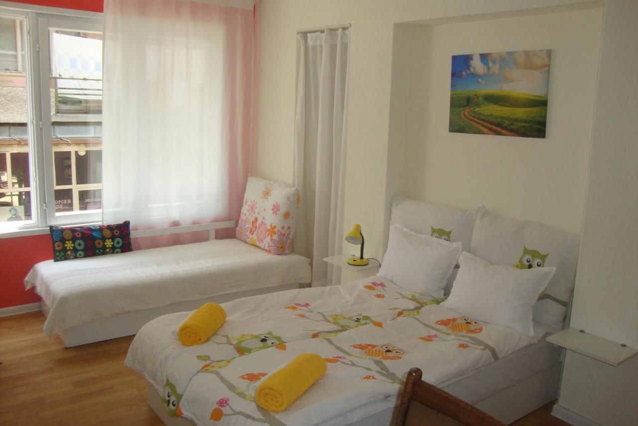 Хостелы Guest Rooms Colours Казанлык